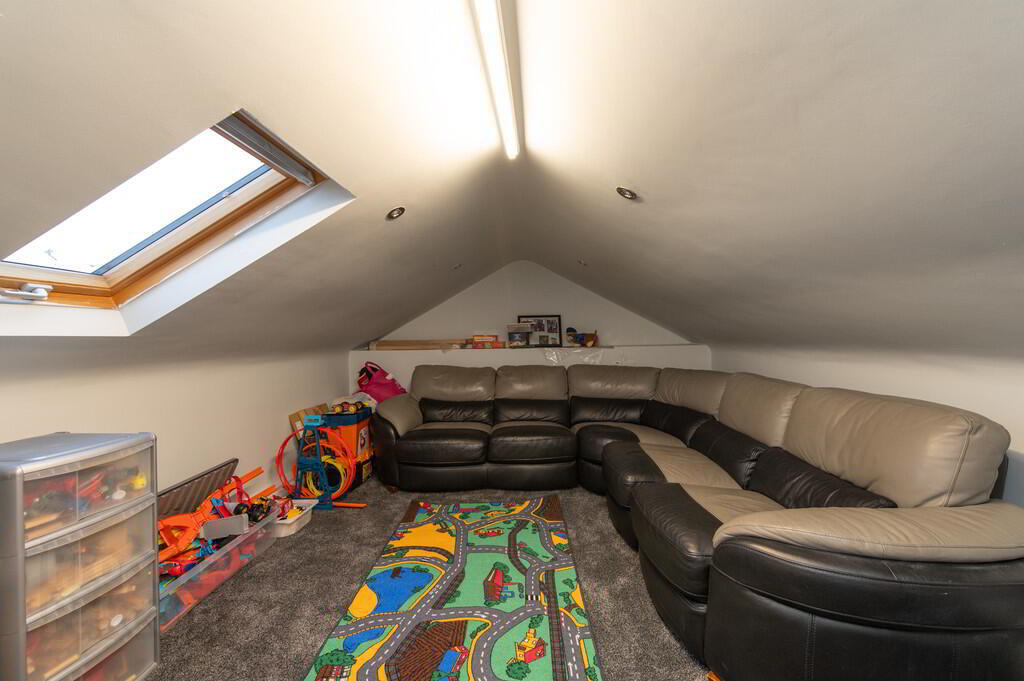 133 Hillhead Road 21 of 25