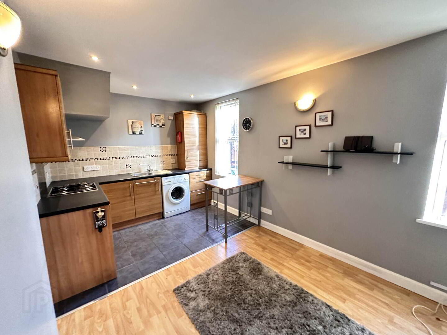 Apt 2, 6 Glandore Avenue 5 of 14