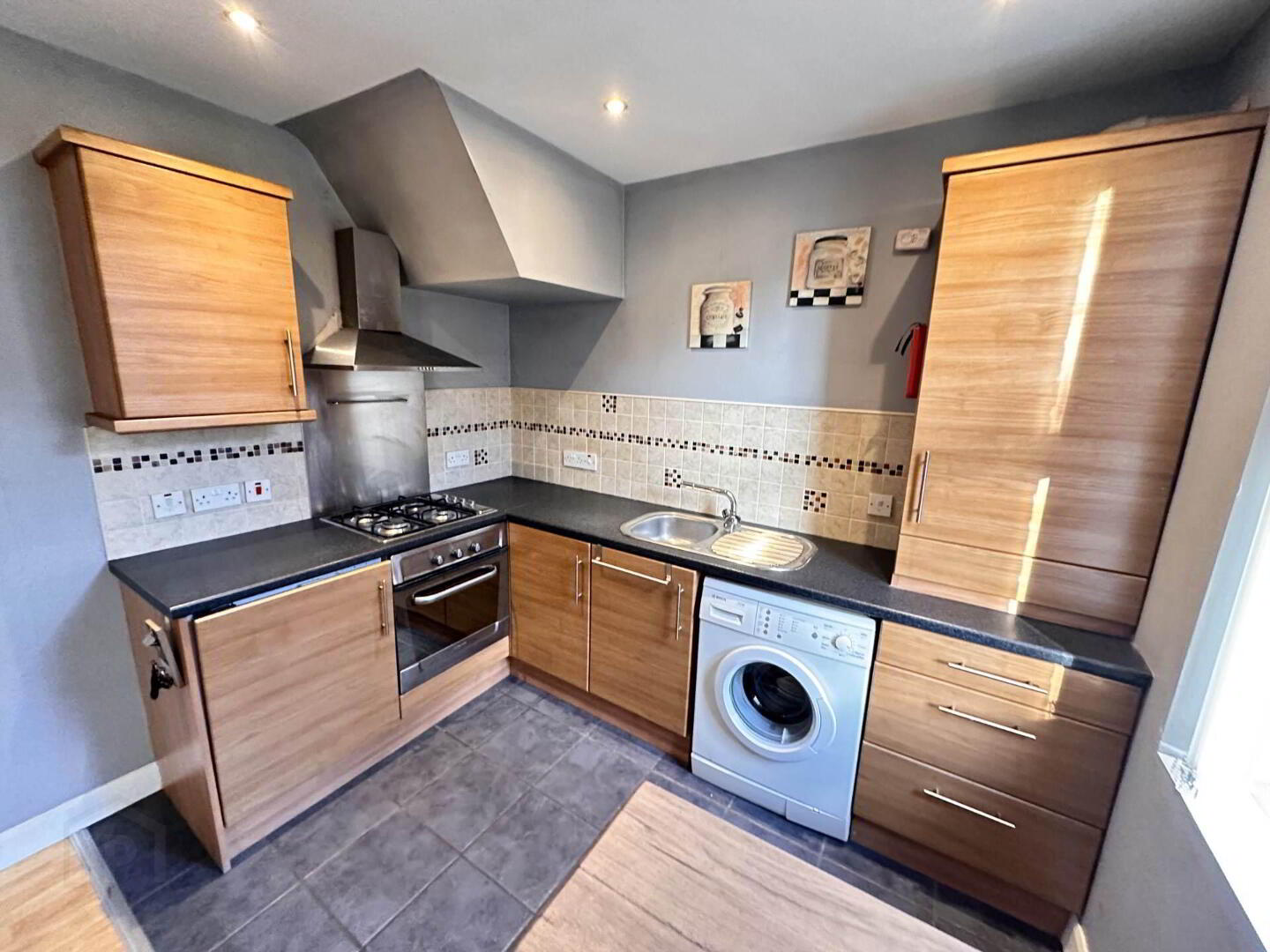Apt 2, 6 Glandore Avenue 6 of 14