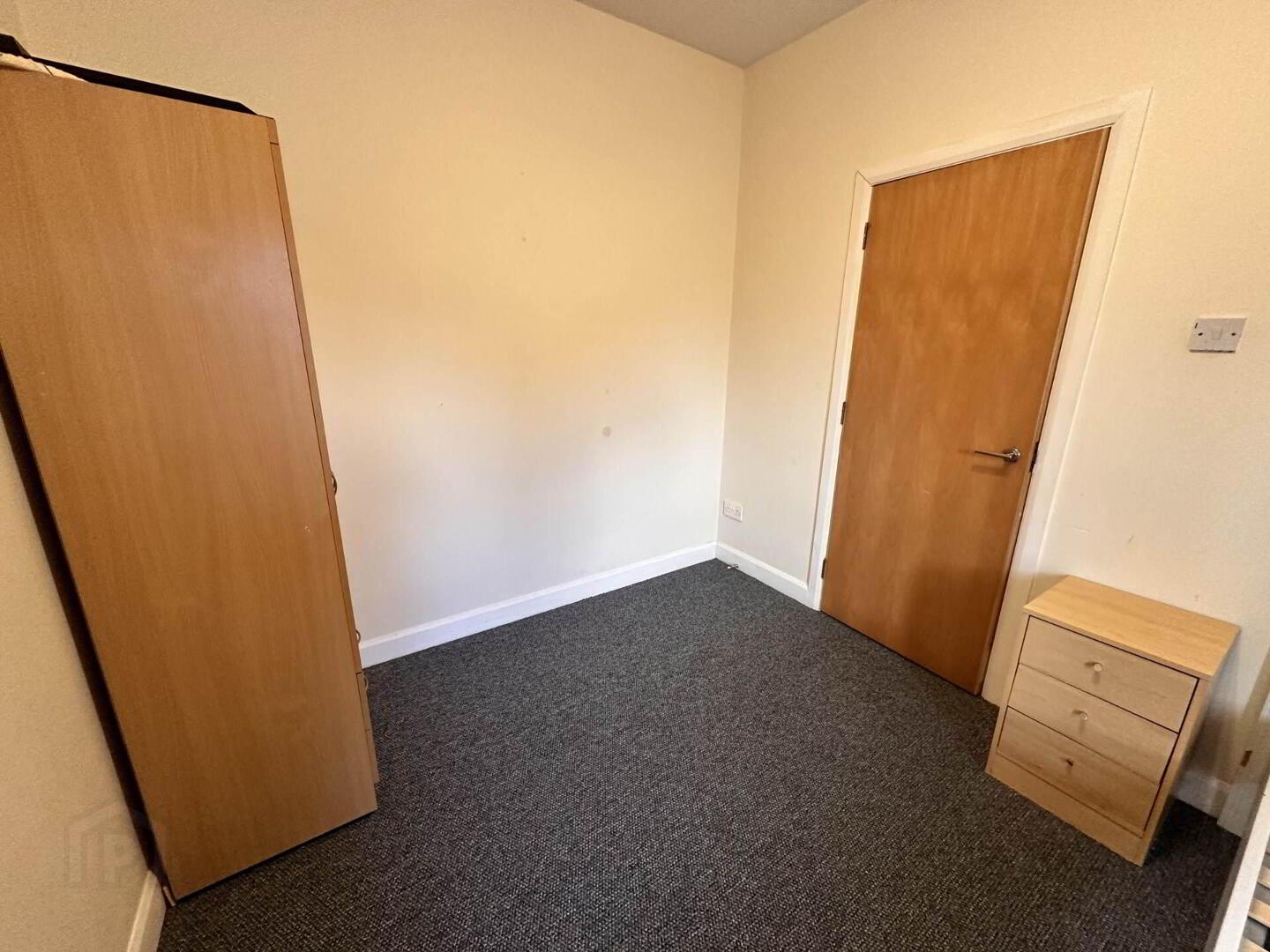 Apt 2, 6 Glandore Avenue 11 of 14
