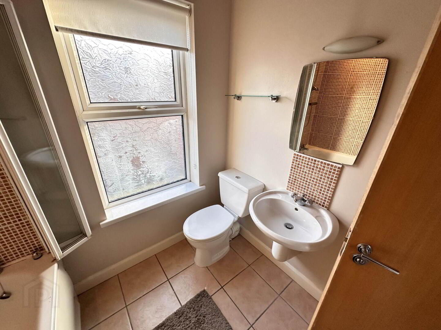 Apt 2, 6 Glandore Avenue 13 of 14