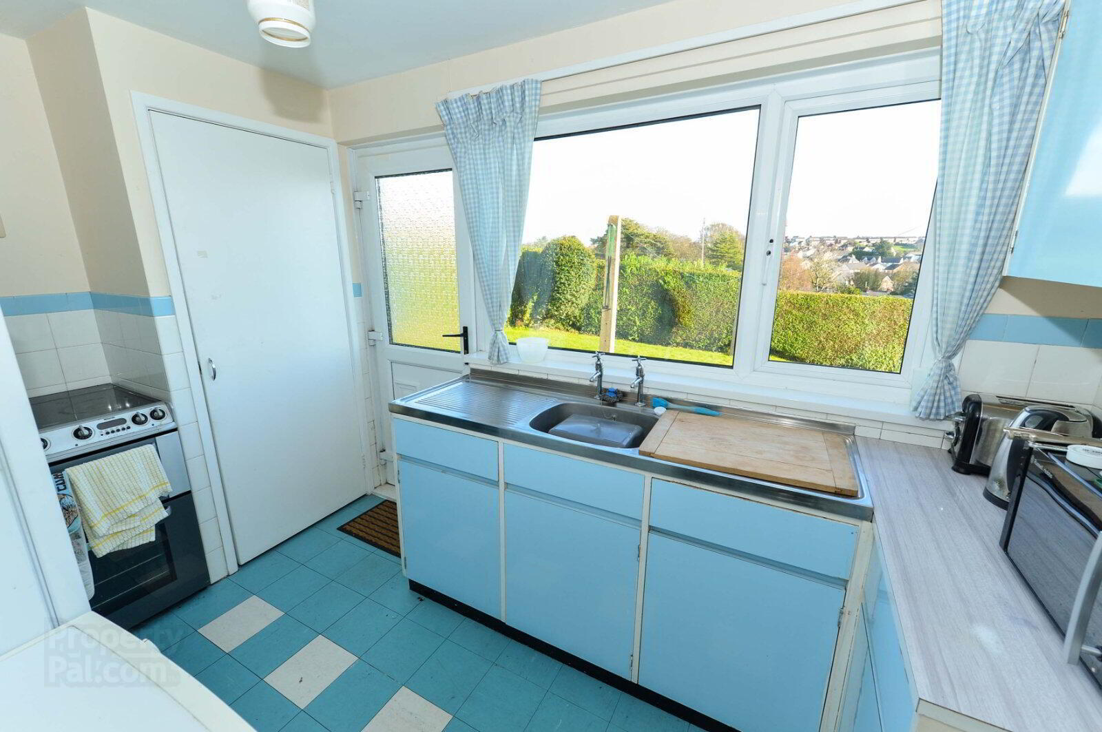 20 Belvedere Road 4 of 14
