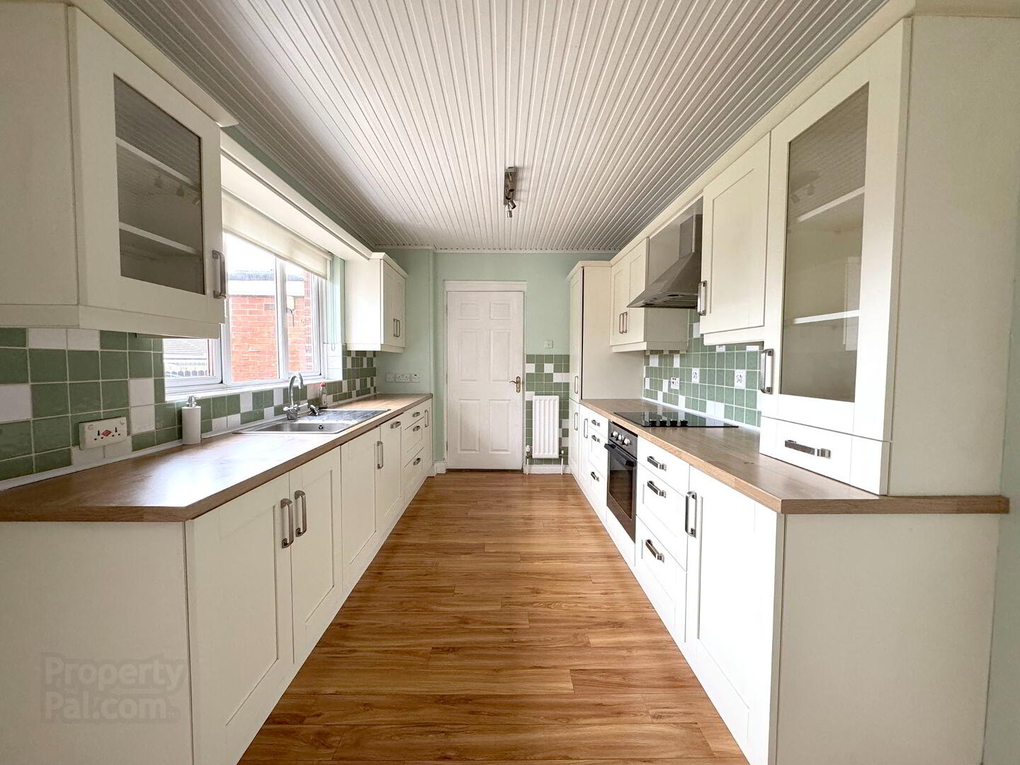 24 Edenvale Avenue 5 of 15