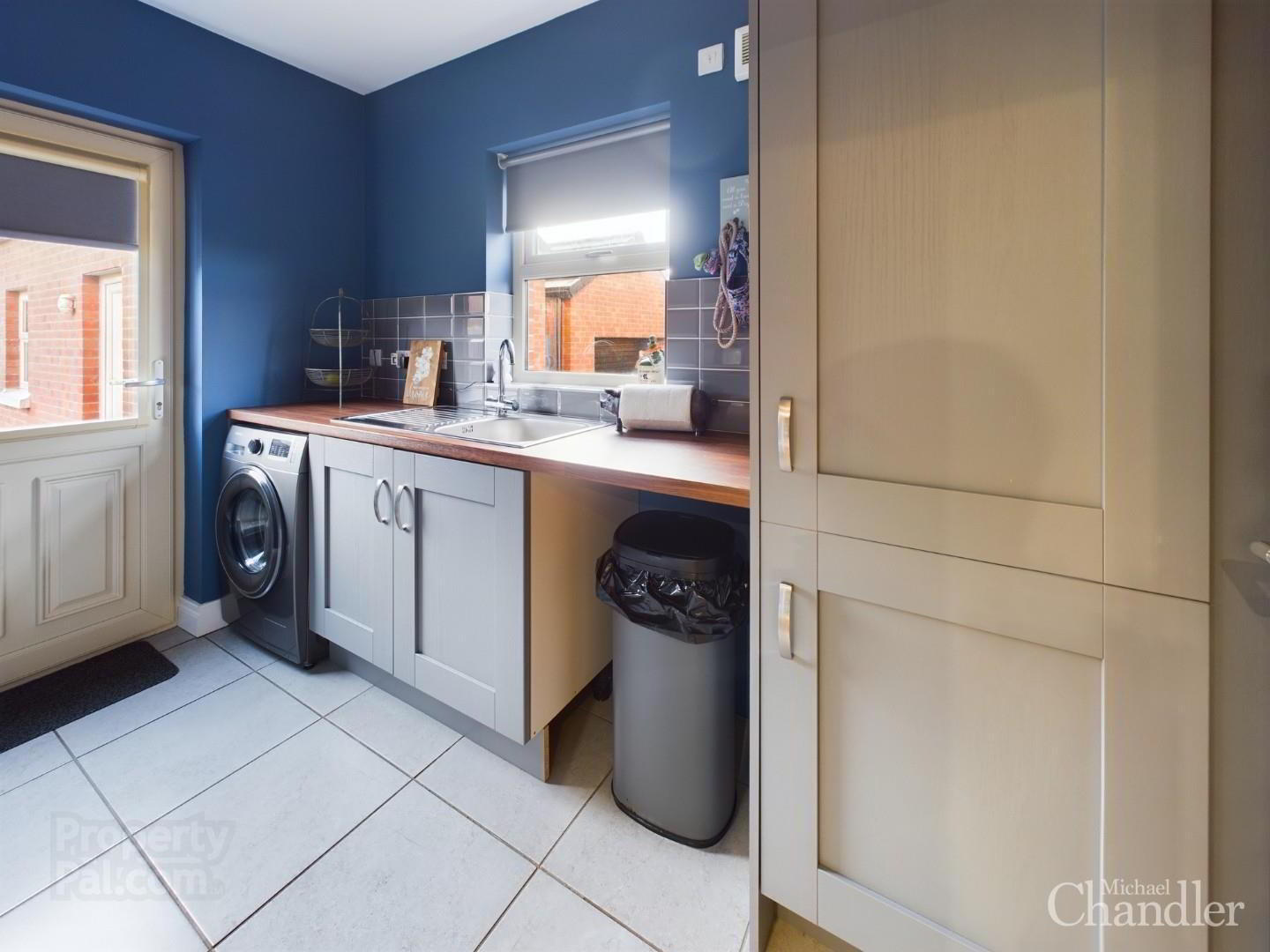 76a Monree Hill 6 of 18