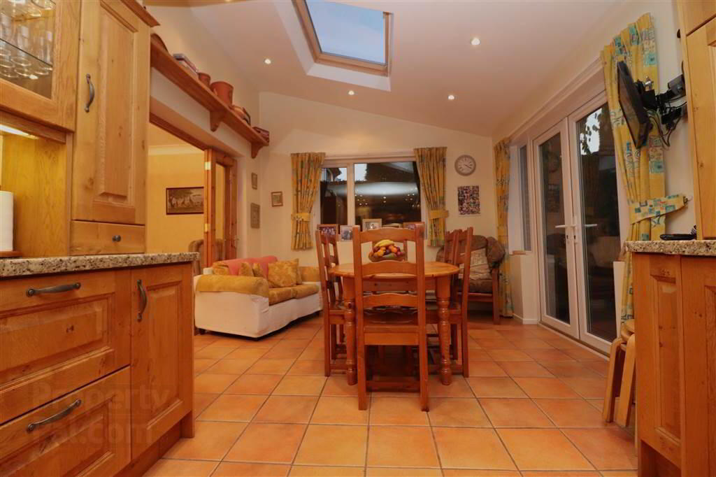 158 Moss Road 7 of 18