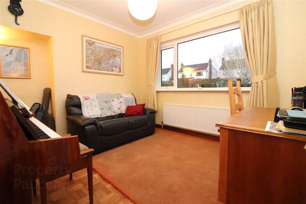 158 Moss Road 6 of 18