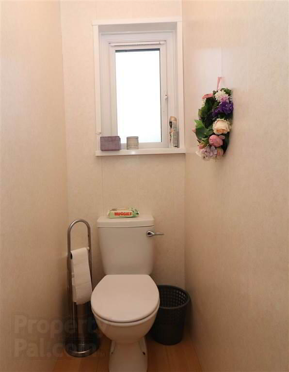 158 Moss Road 16 of 18