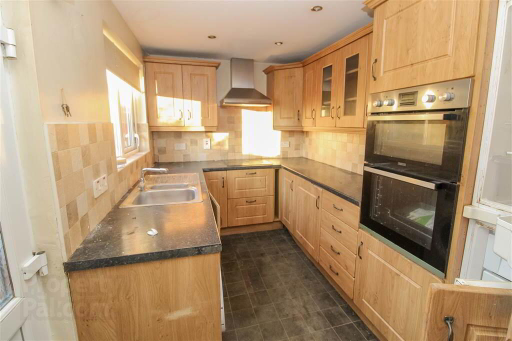 750 Upper Newtownards Road 7 of 15
