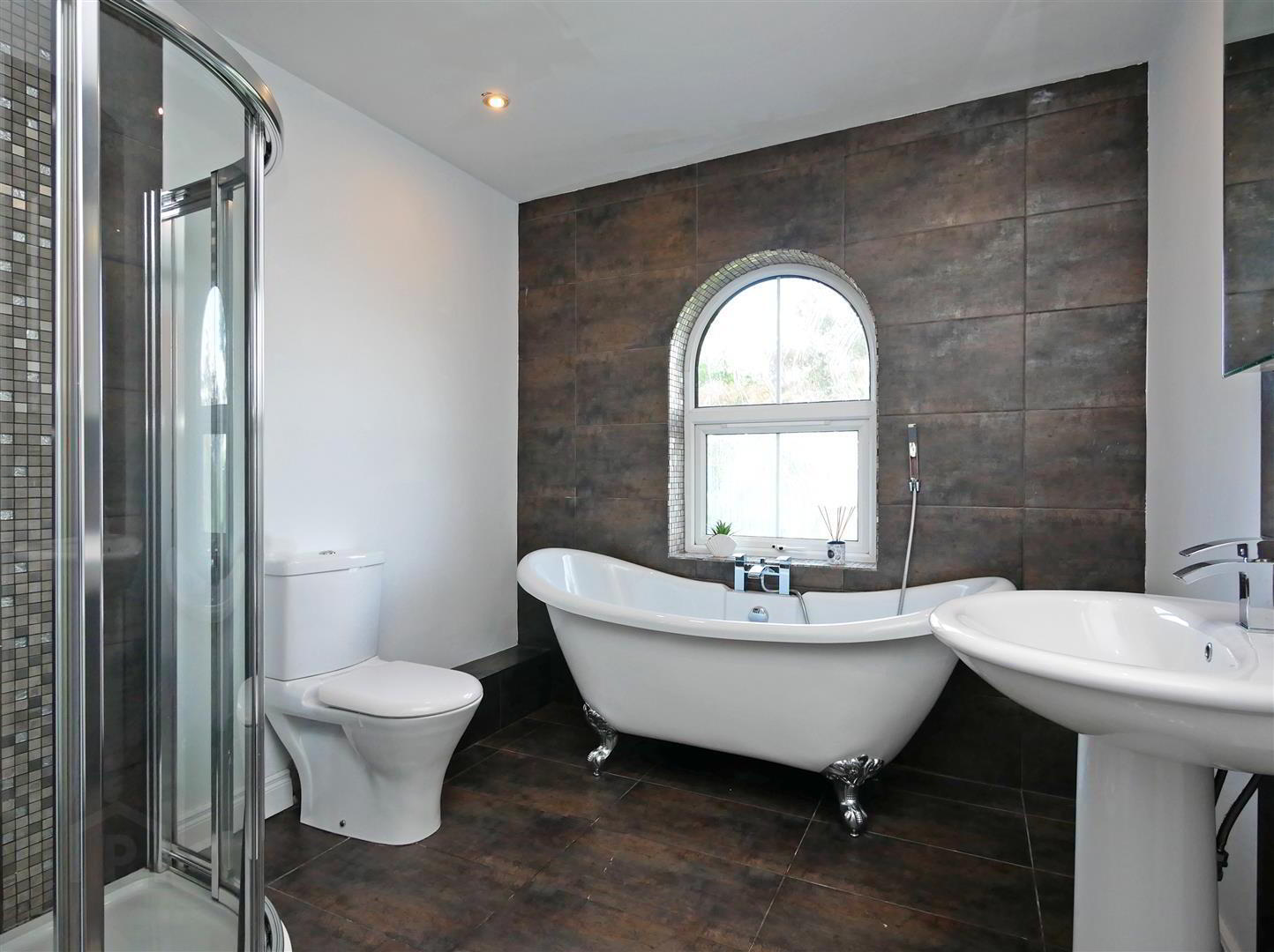 228 Hillhall Road 40 of 51