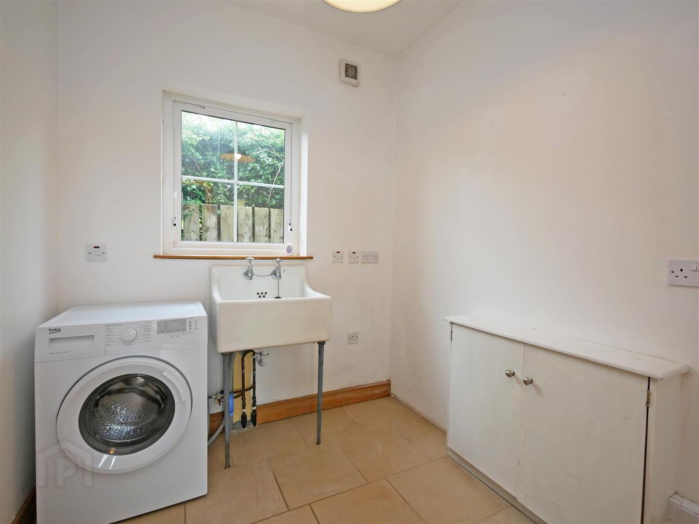 228 Hillhall Road 19 of 51