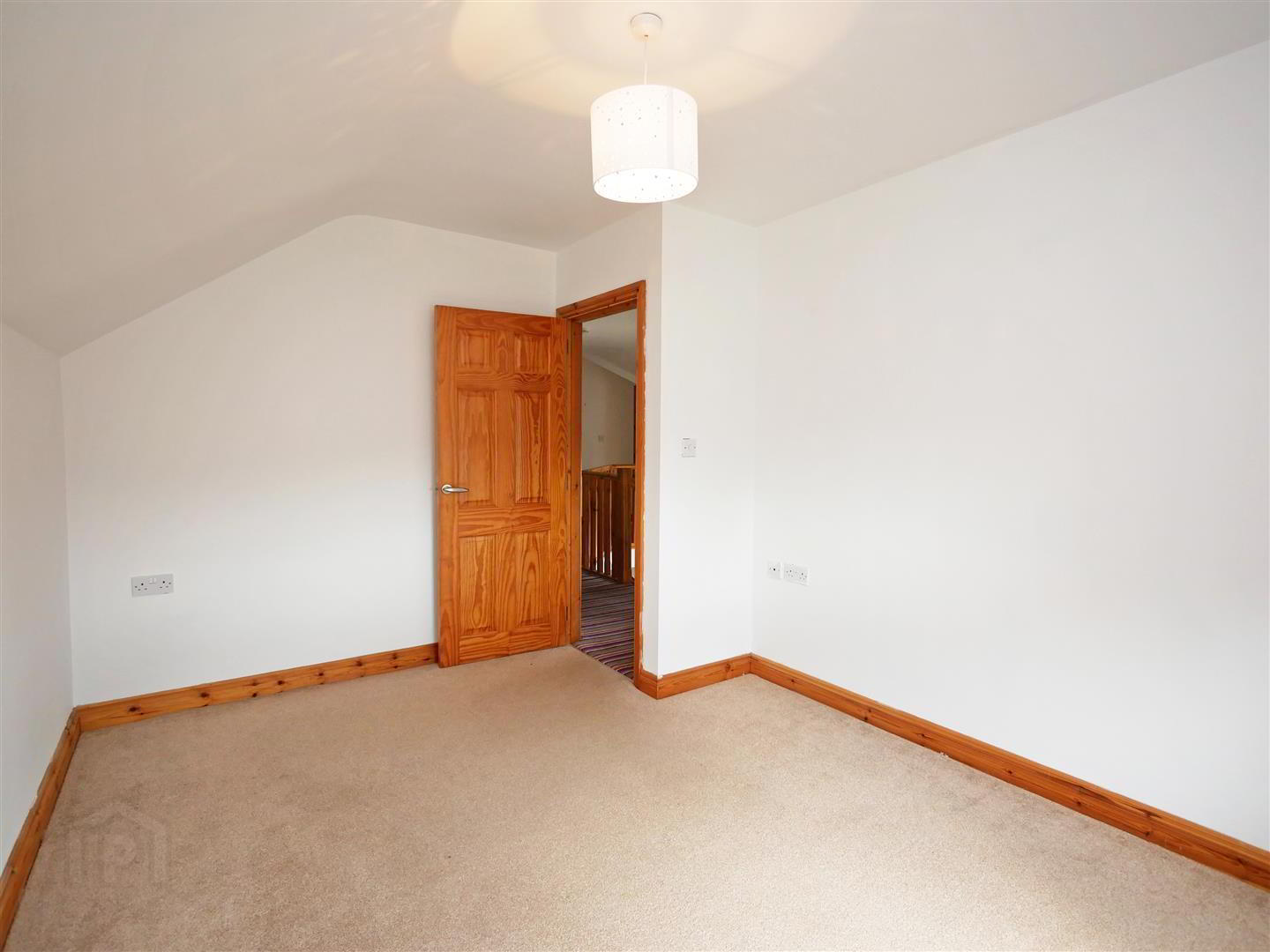 228 Hillhall Road 34 of 51