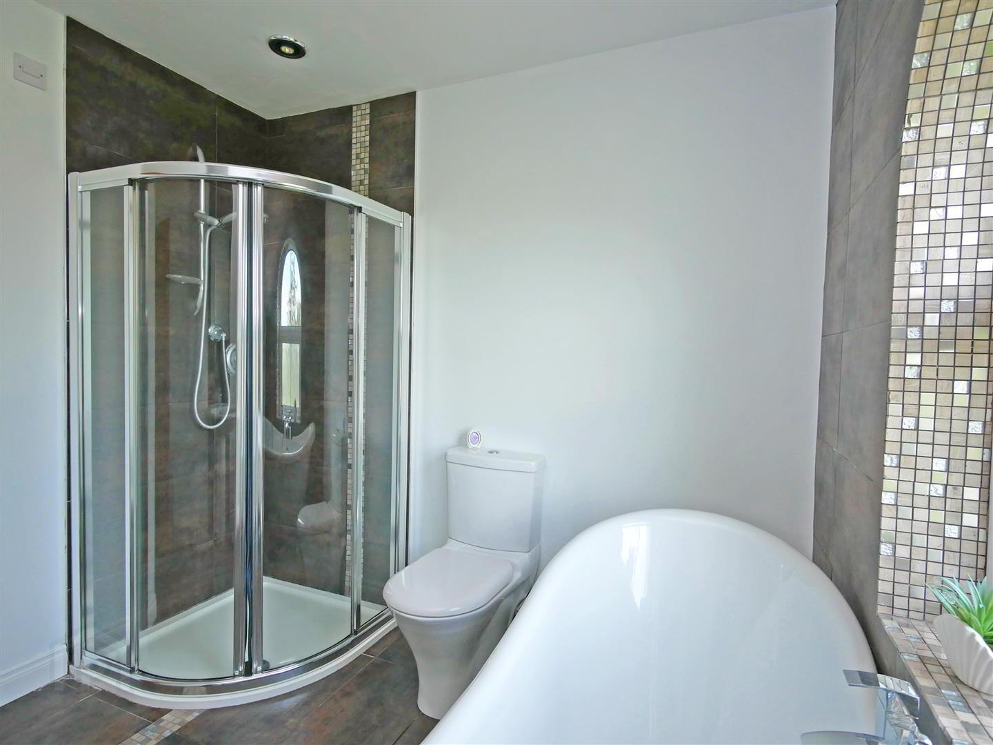 228 Hillhall Road 41 of 51