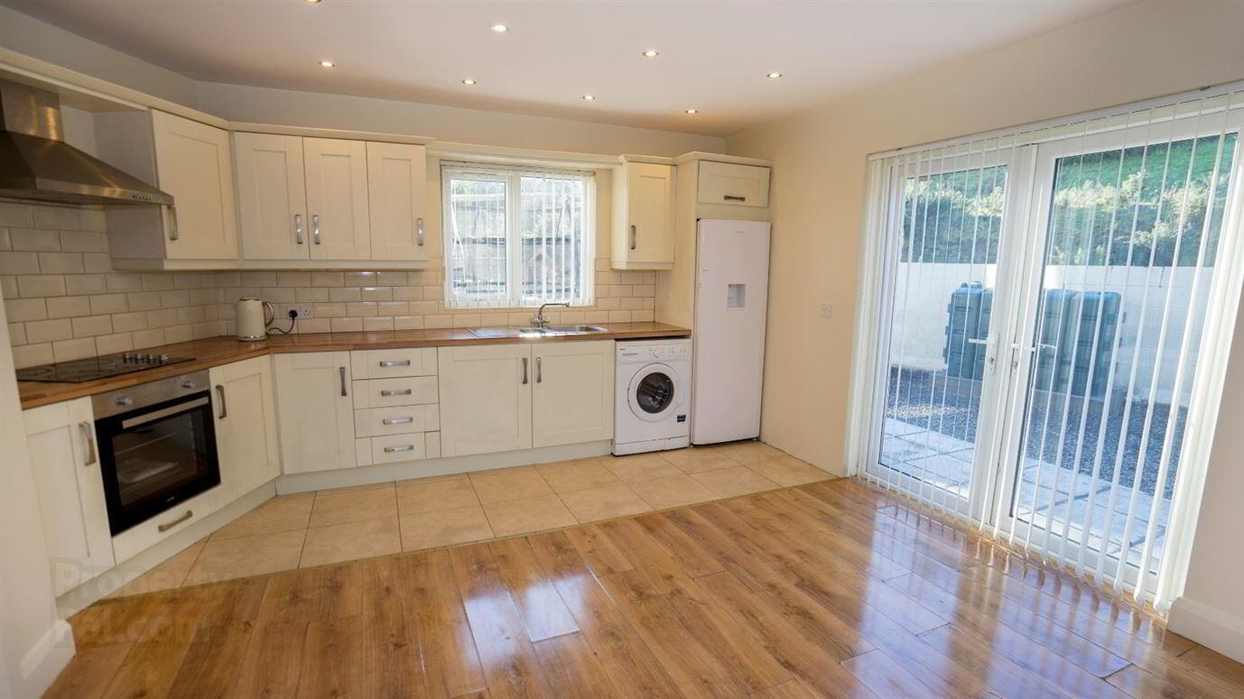 25 Saint Michaels Terrace 4 of 19
