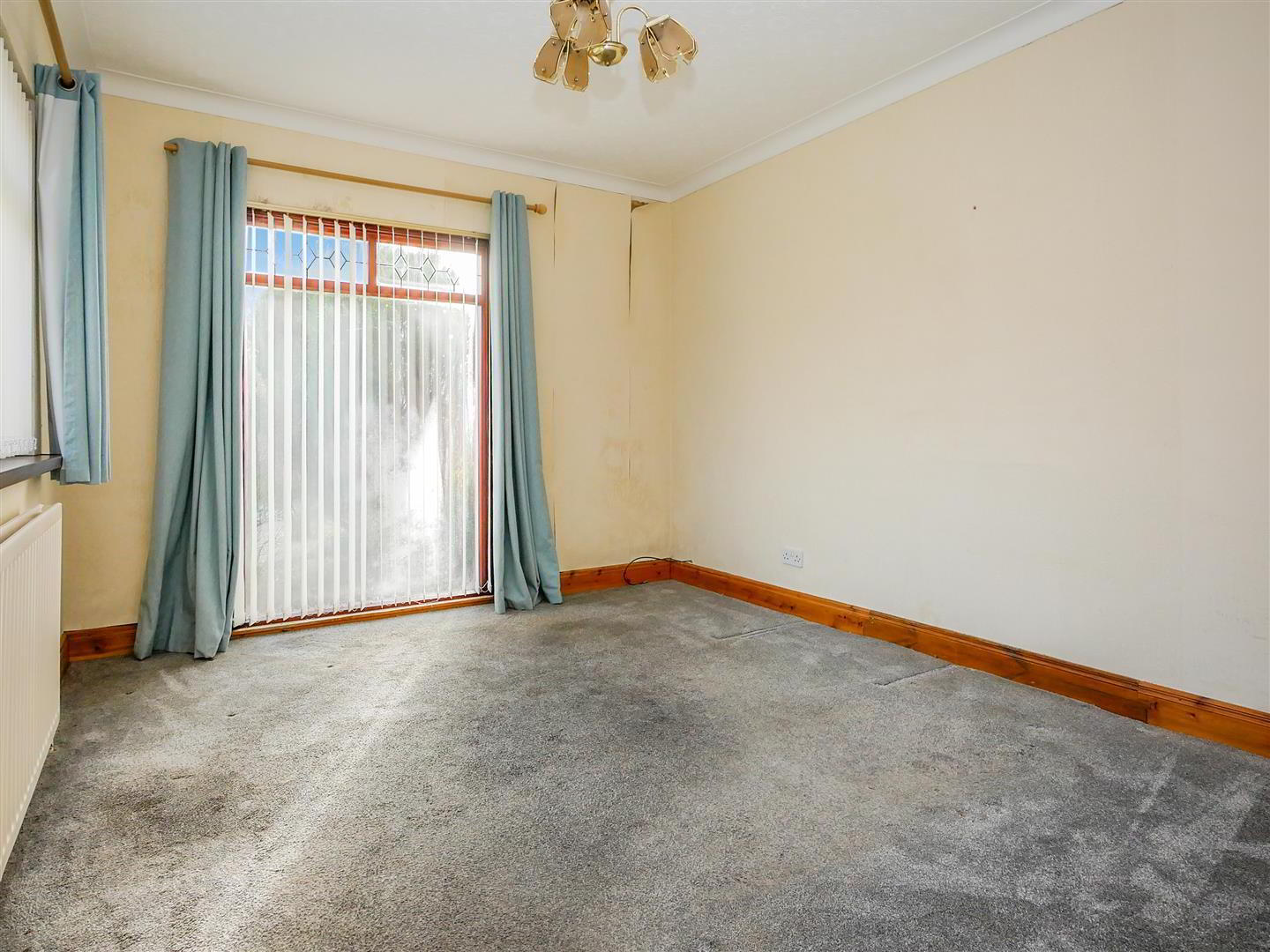30 Cairnshill Road 8 of 19
