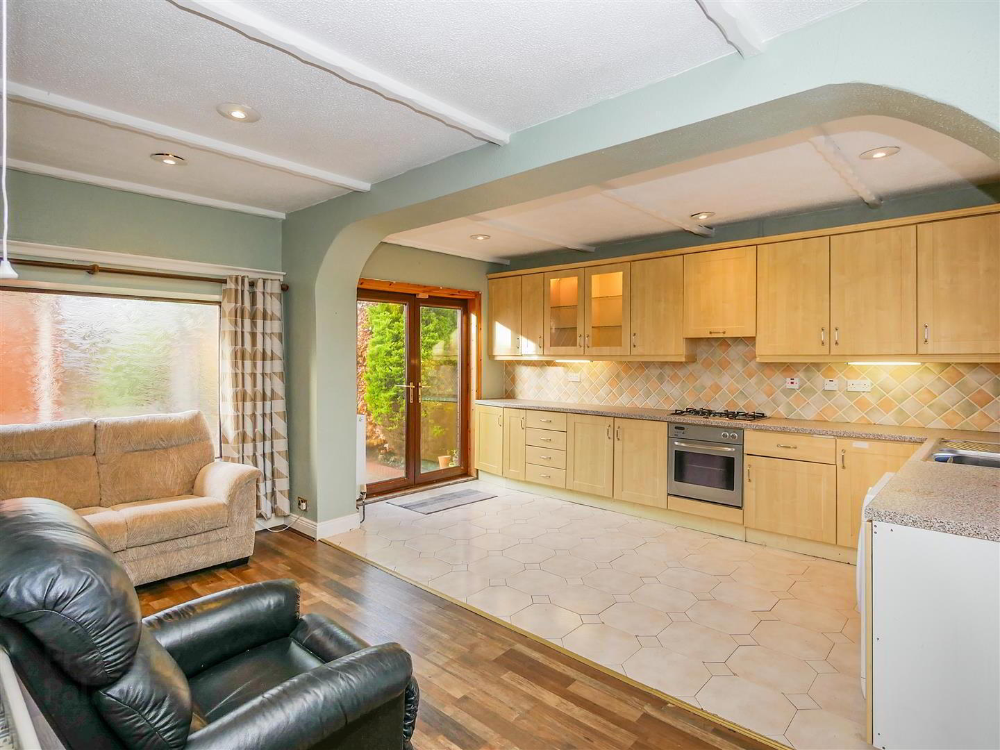 30 Cairnshill Road 9 of 19