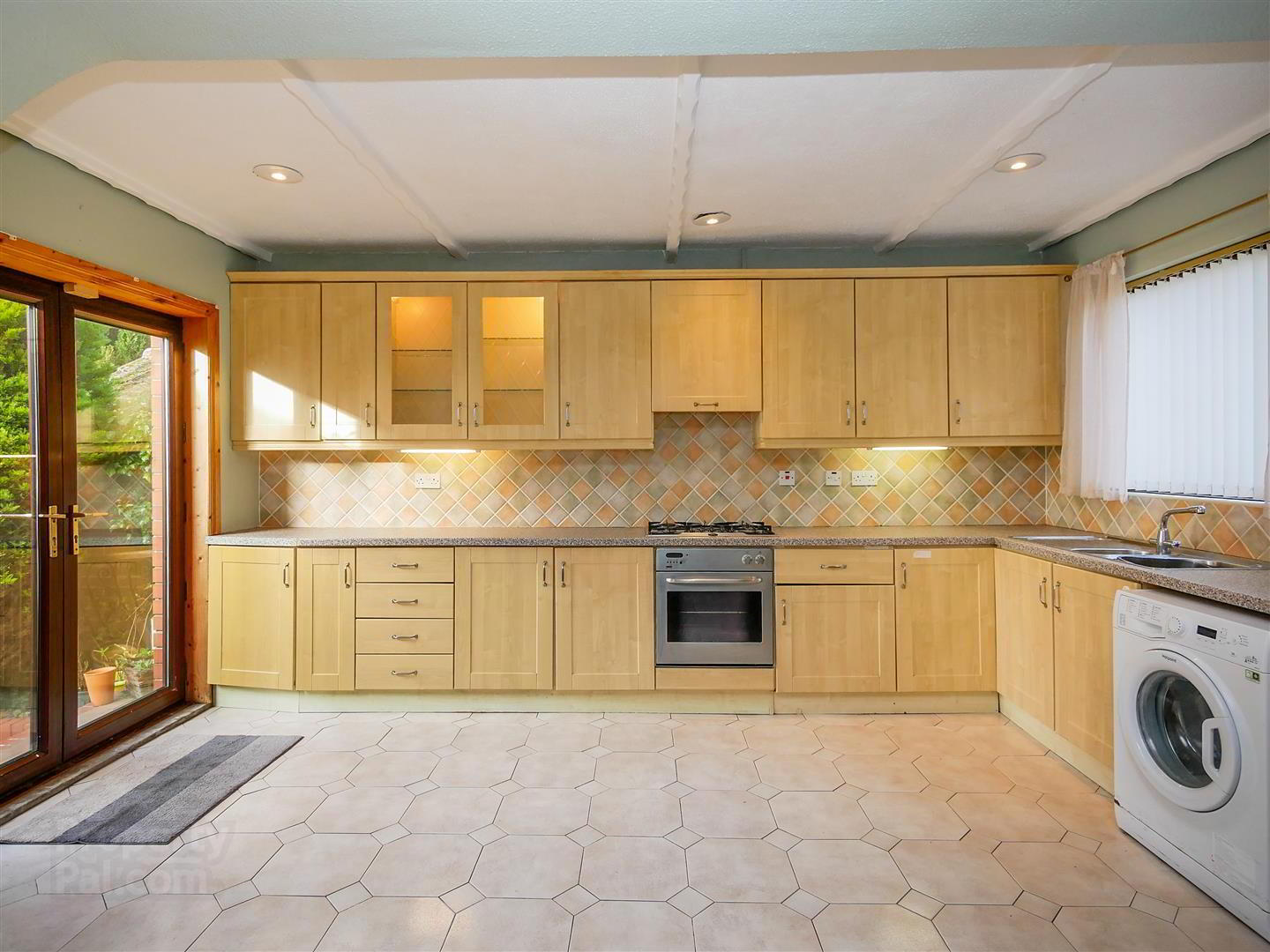 30 Cairnshill Road 10 of 19