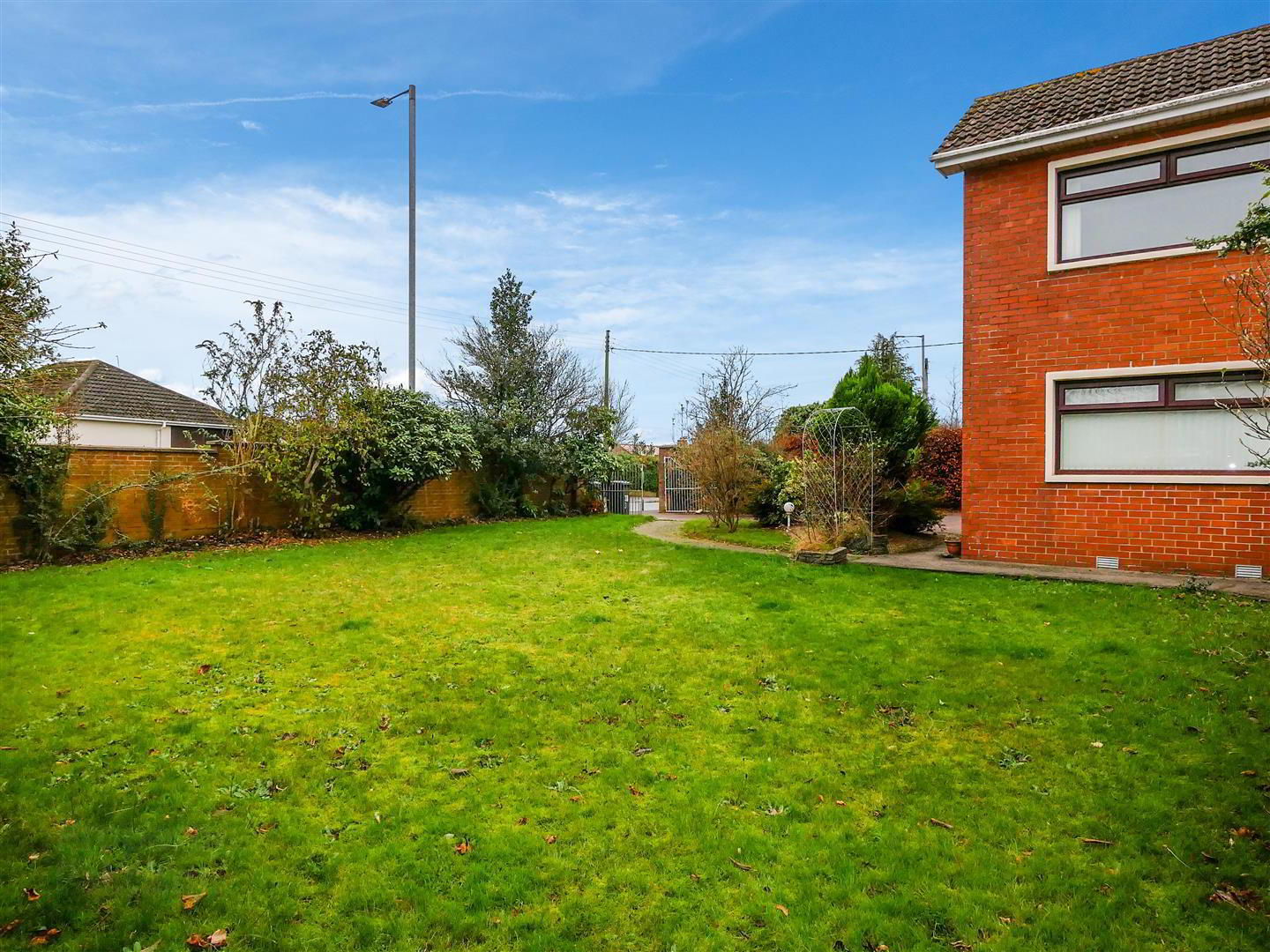 30 Cairnshill Road 16 of 19