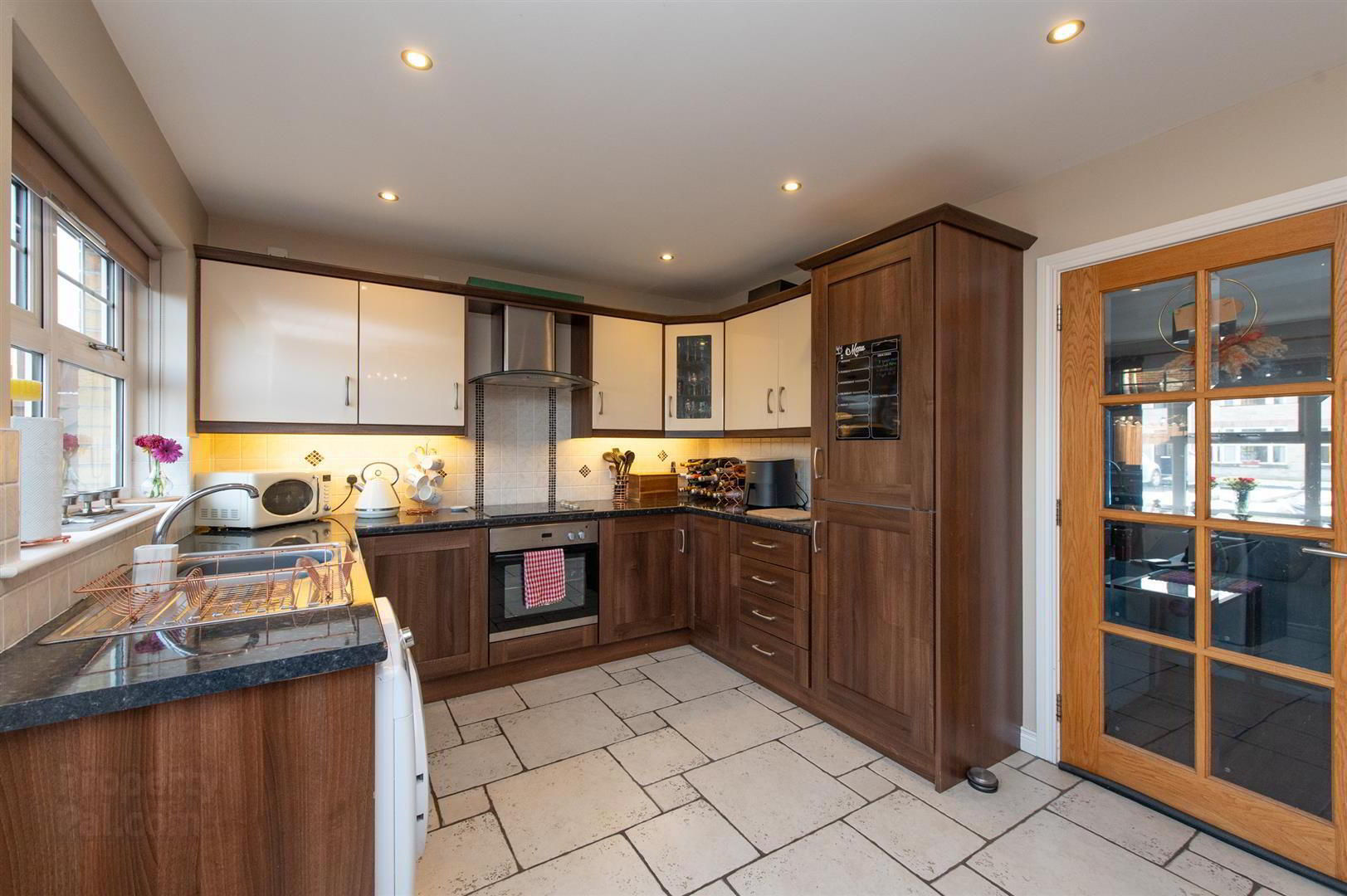6 Woodvale Green 5 of 18