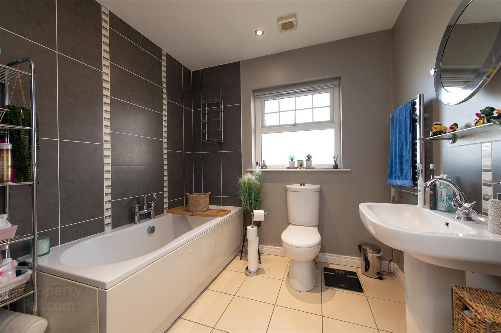 6 Woodvale Green 14 of 18