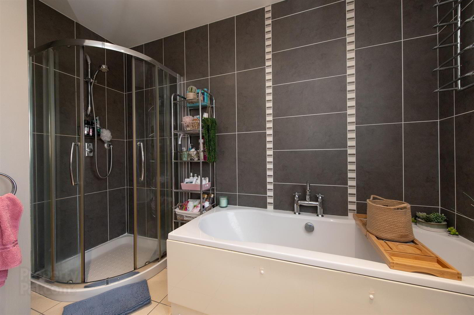 6 Woodvale Green 15 of 18