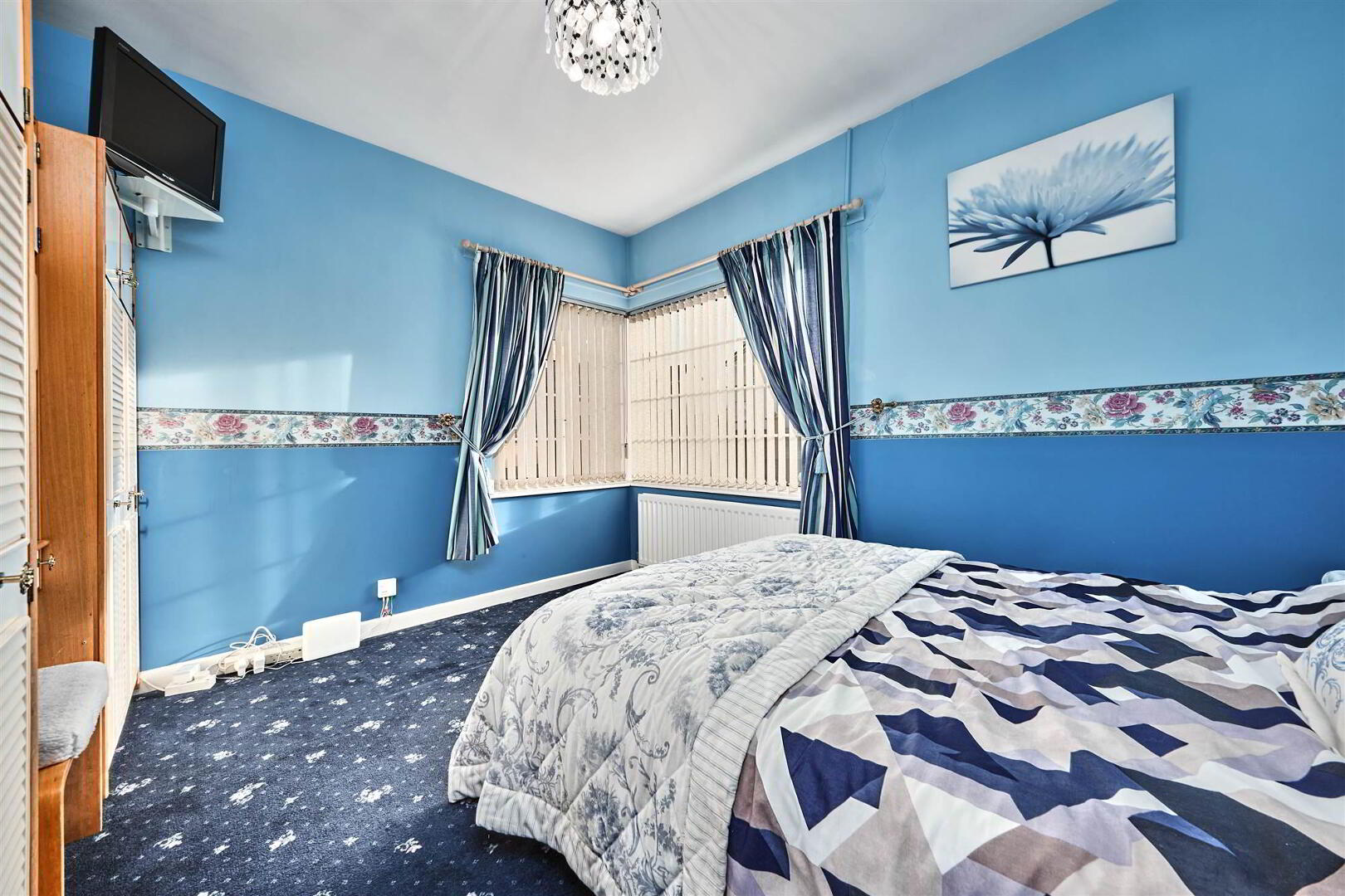 25 Millbank Avenue 20 of 47