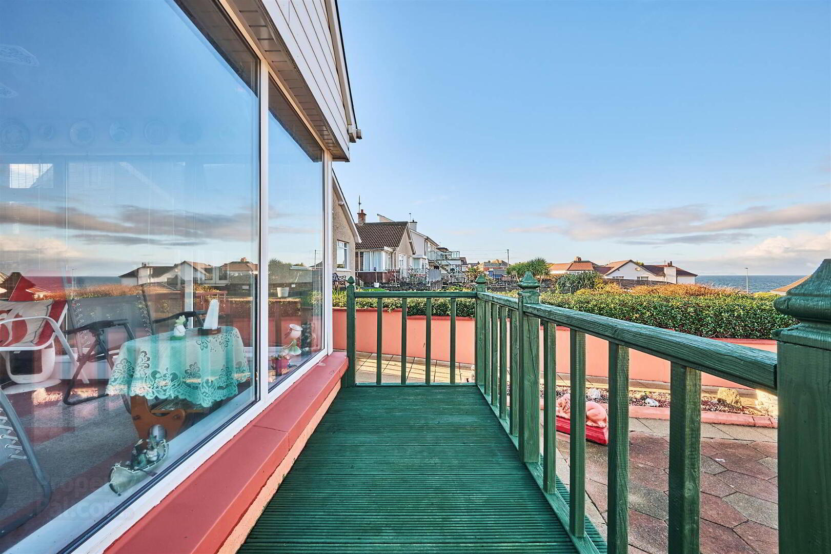 25 Millbank Avenue 30 of 47