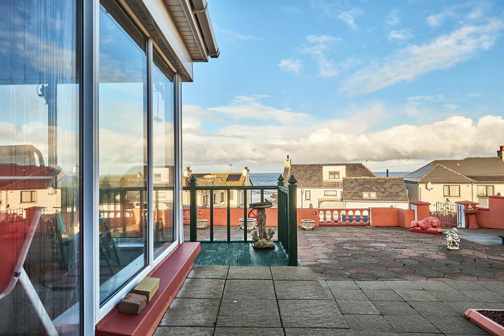 25 Millbank Avenue 28 of 47