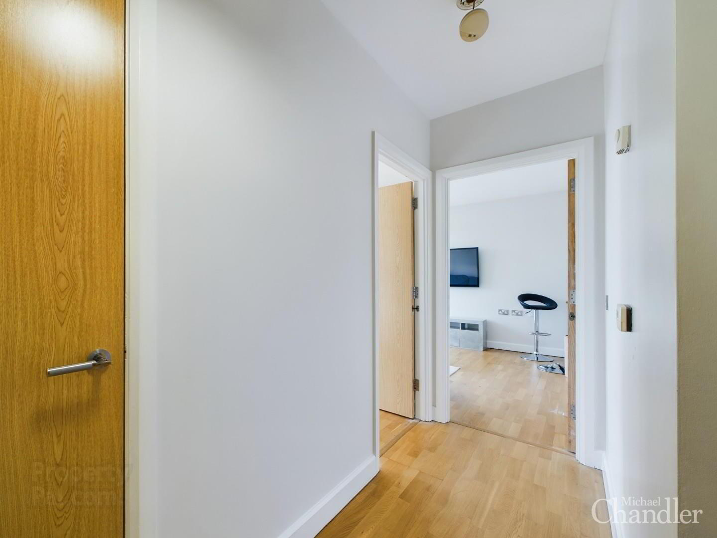 28 The Stern, 37 Annadale Crescent 4 of 14