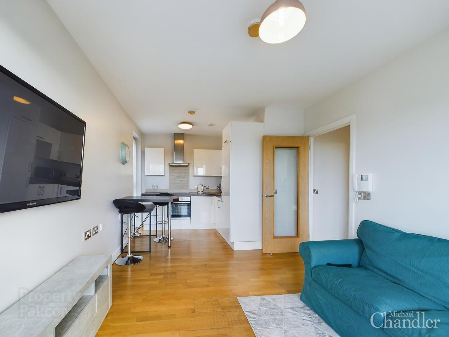 28 The Stern, 37 Annadale Crescent 7 of 14