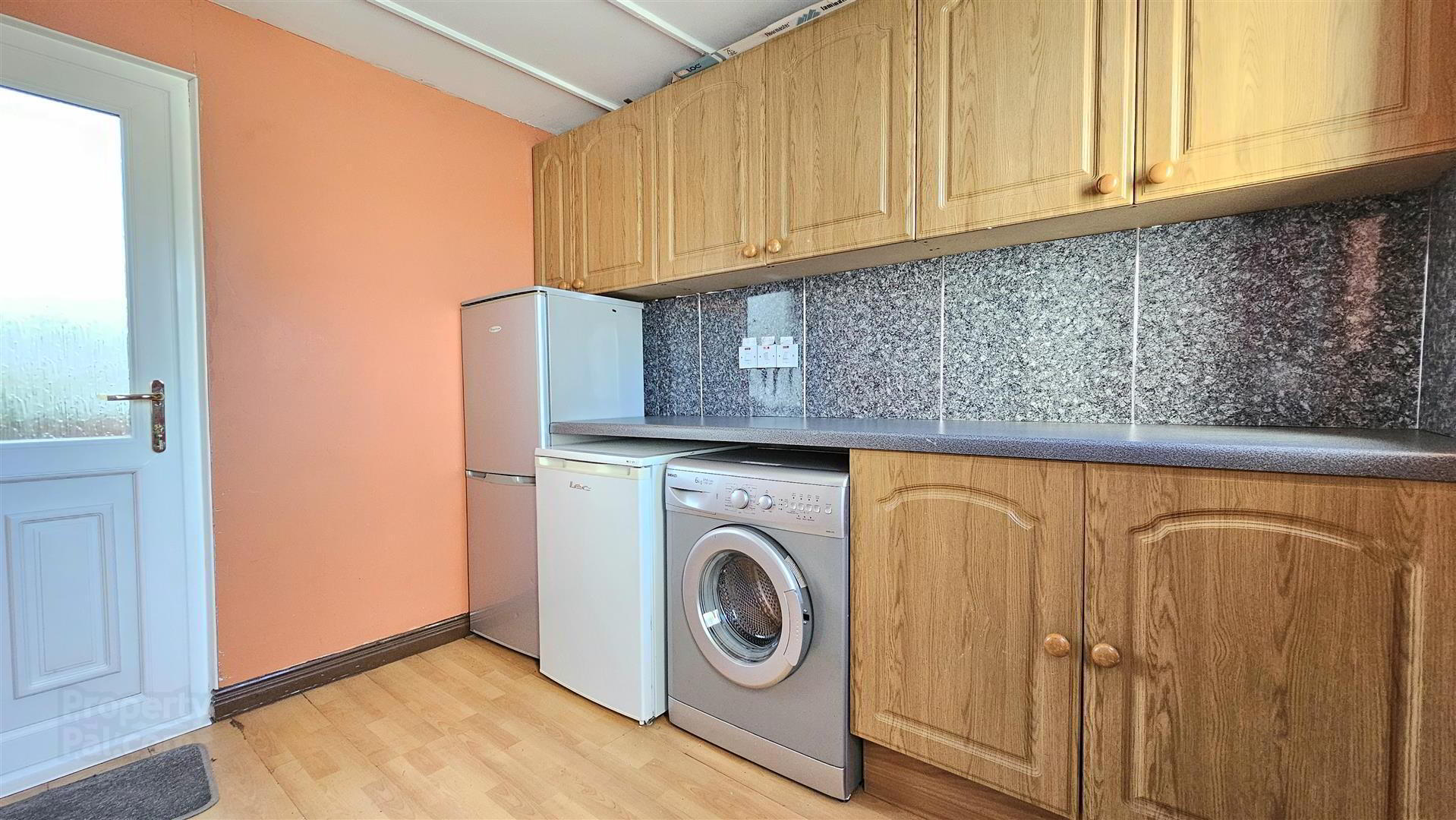 41 Coronation Road 8 of 15