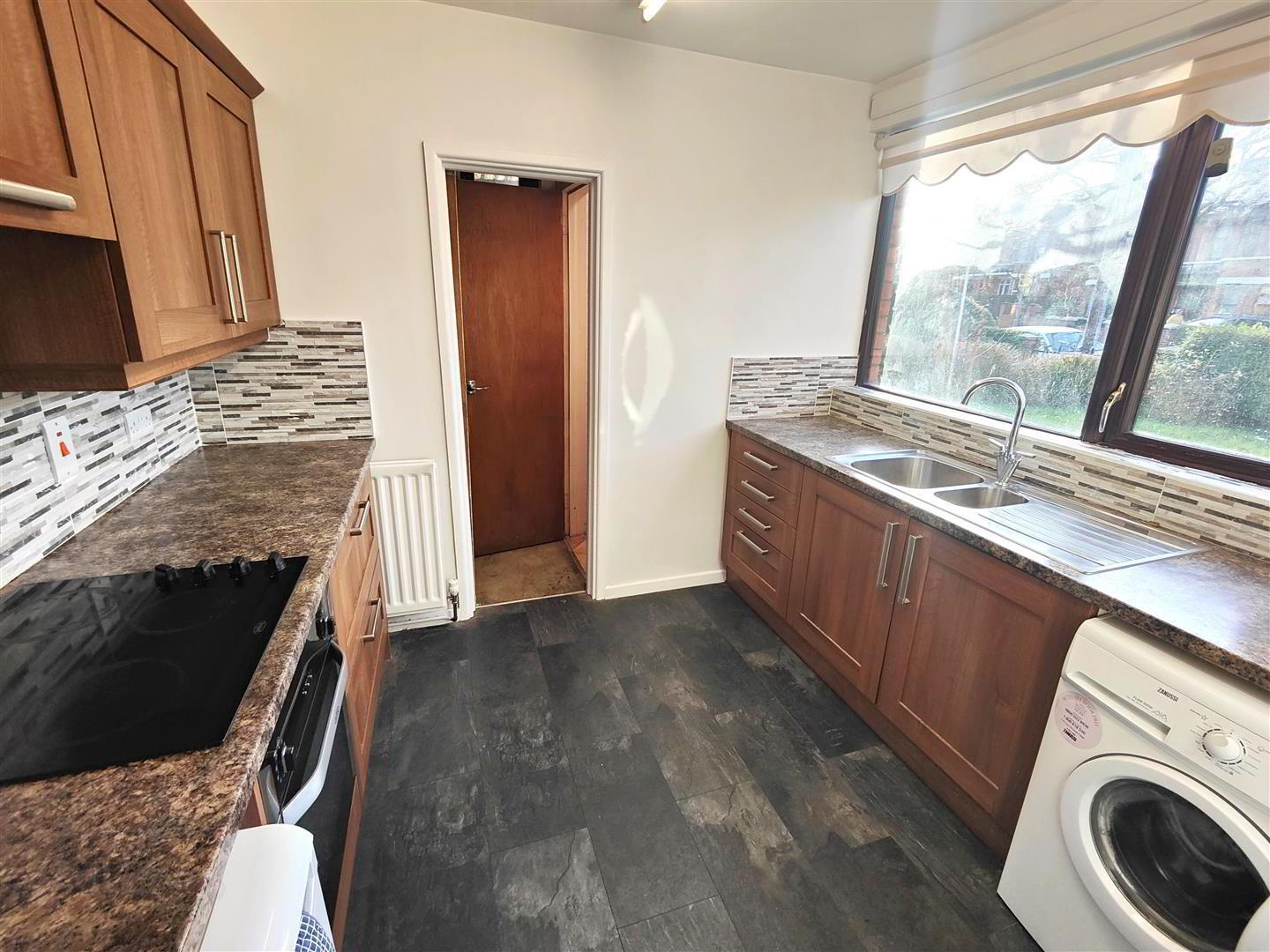 67 Westland Road 11 of 30