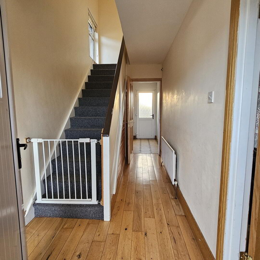 21 Highfield Close 6 of 20