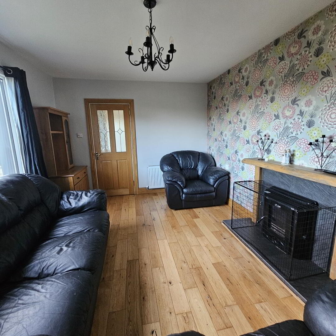 21 Highfield Close 8 of 20