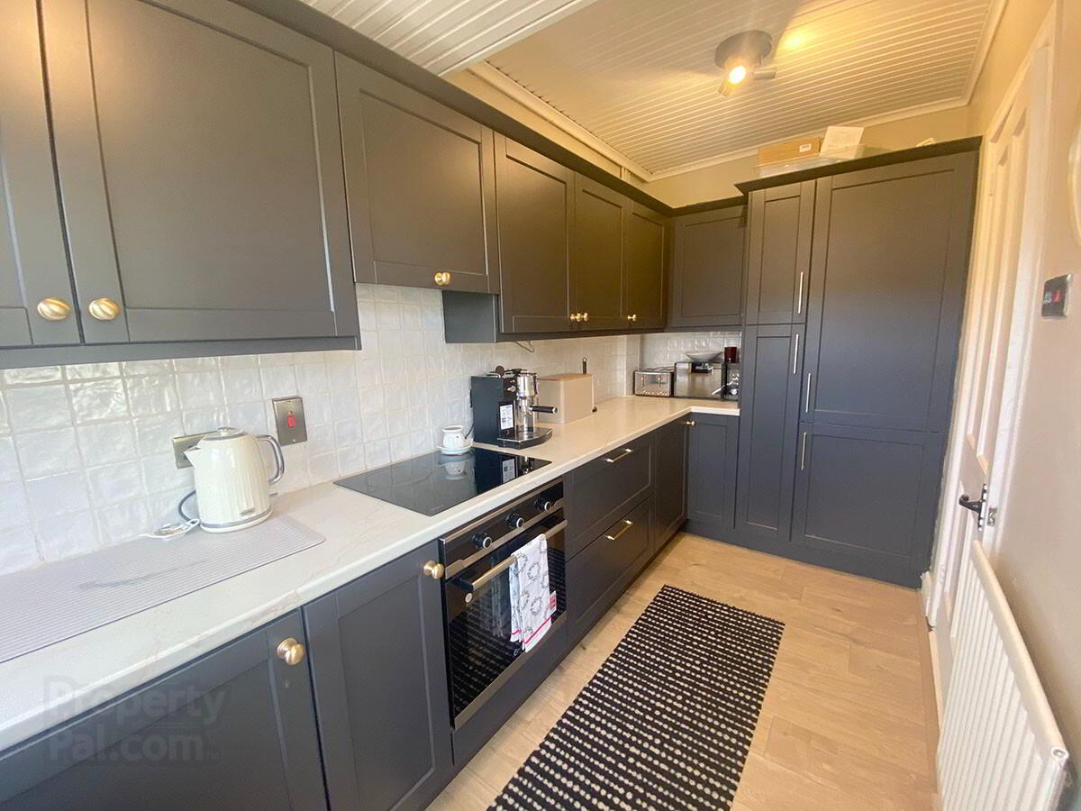 14 Osborne Gardens 8 of 15