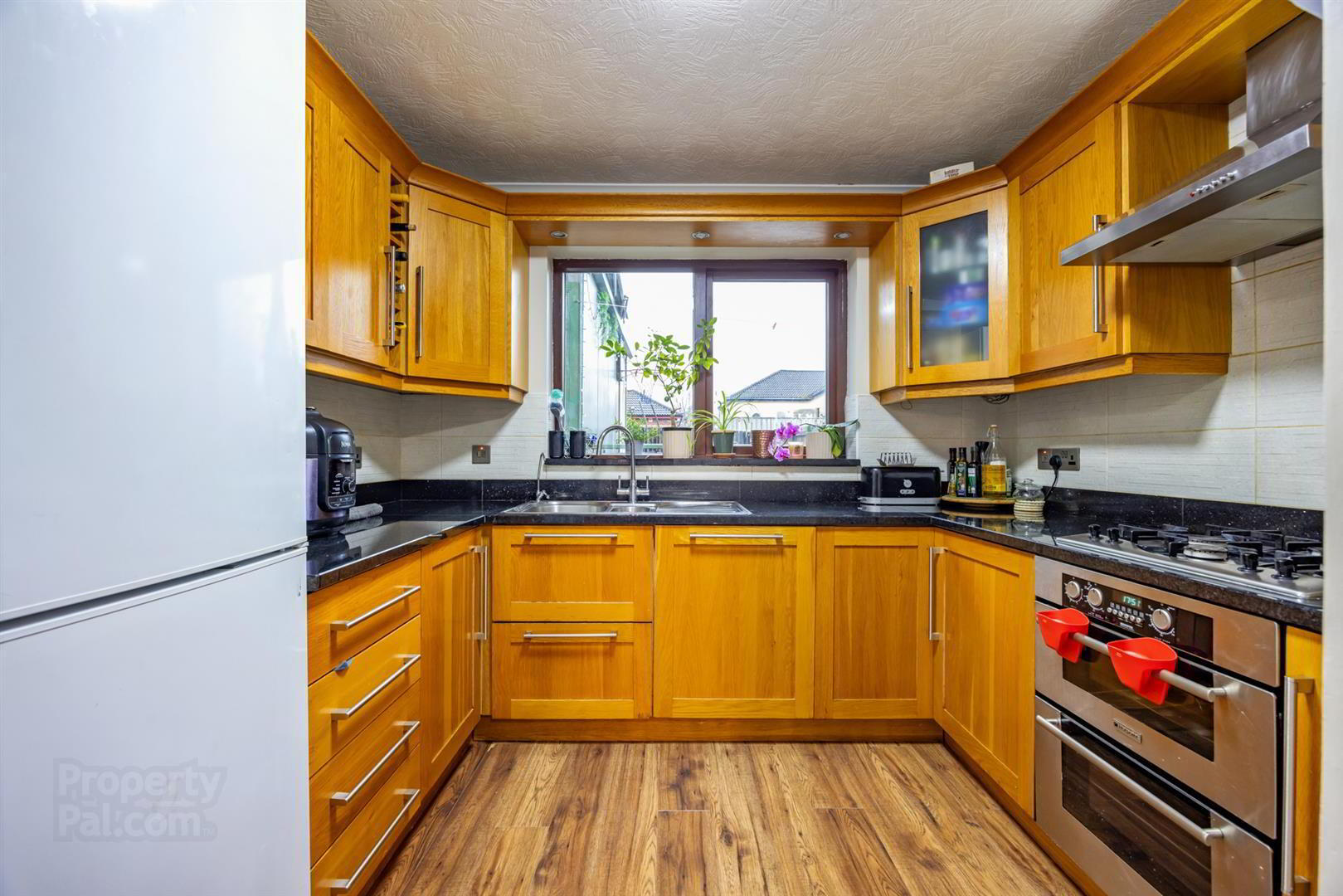 31 Rossmore Green 5 of 14