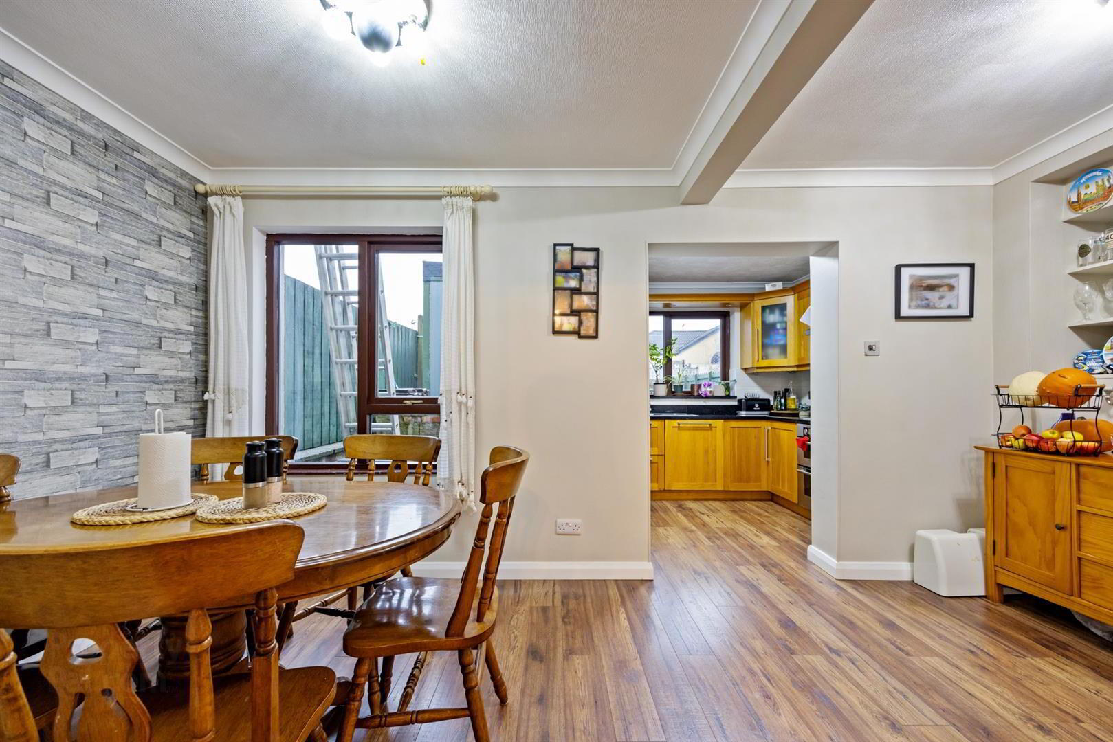 31 Rossmore Green 4 of 14