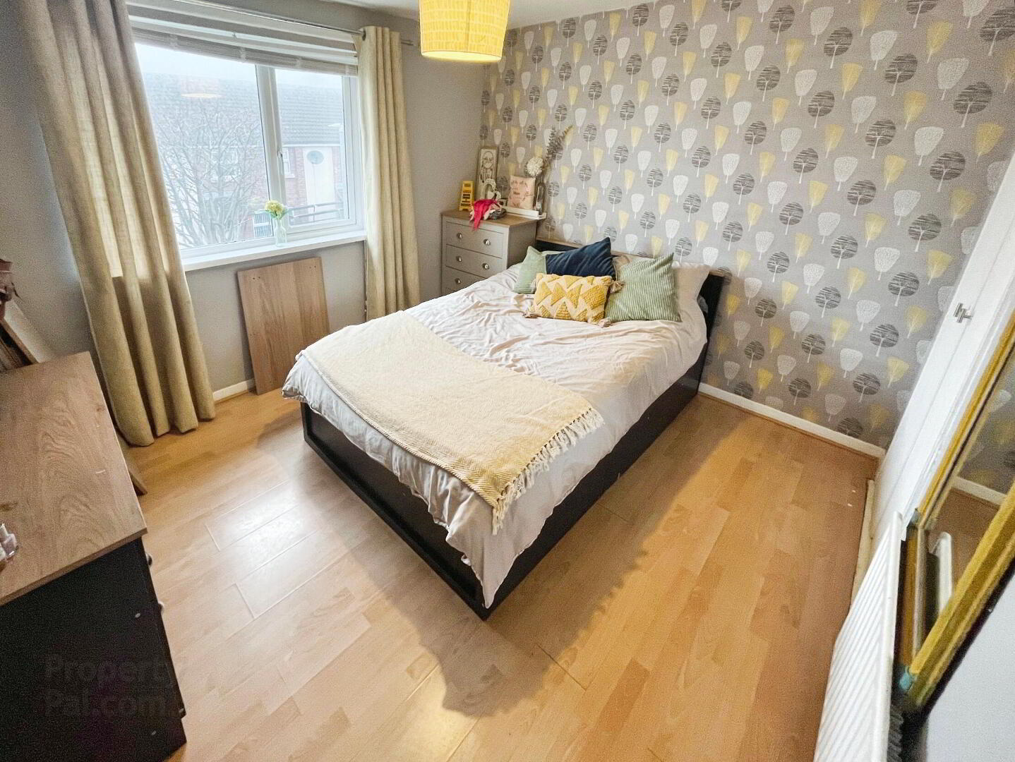 165 Avonmore Park 7 of 11