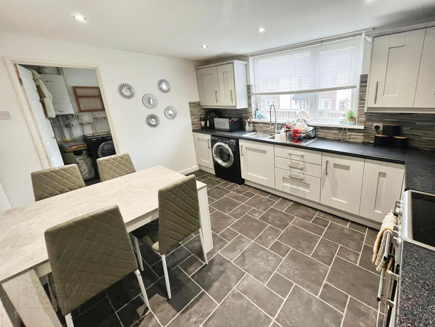 165 Avonmore Park 6 of 11