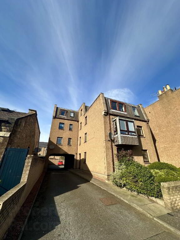 25 New Street 1 of 8