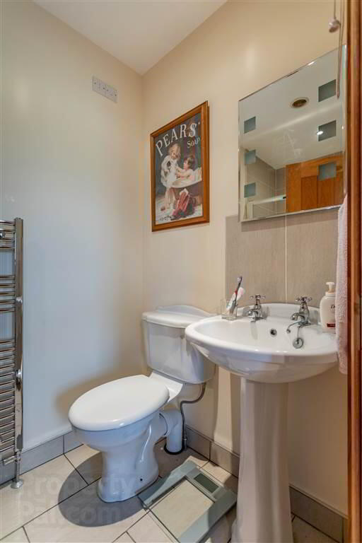 16a Burnside Road 24 of 48