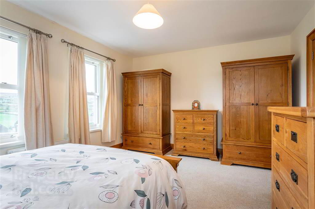 16a Burnside Road 22 of 48