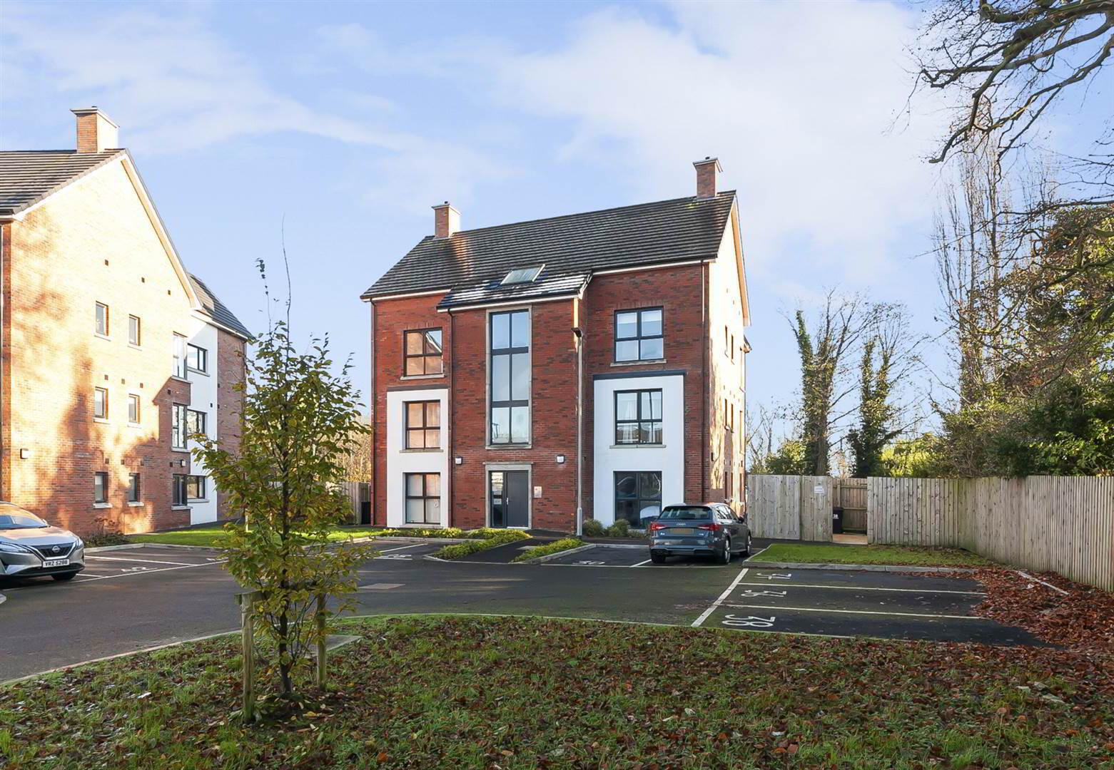 36 Loughshore Manor 16 of 16