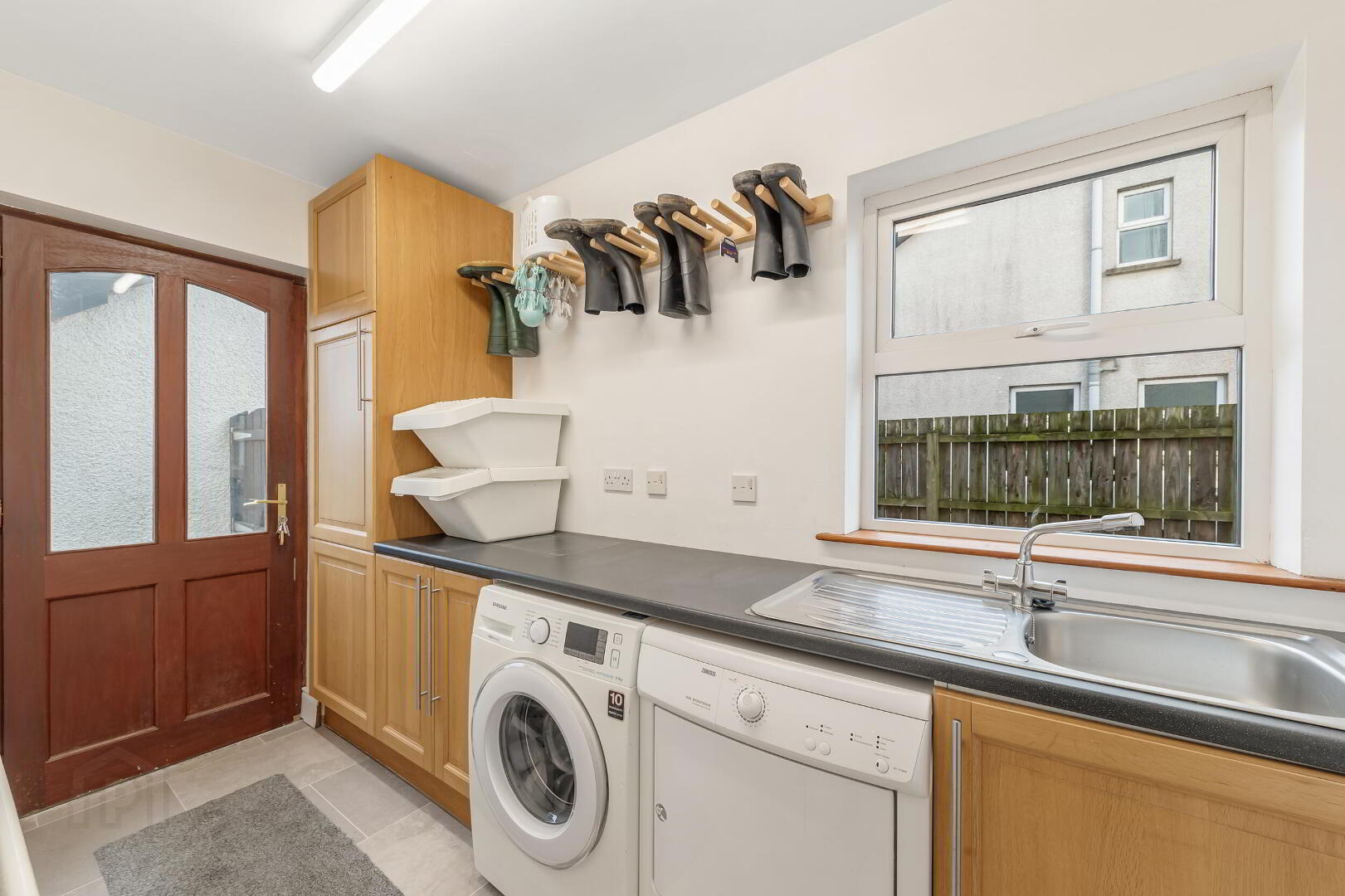 17b Victoria Road 23 of 49