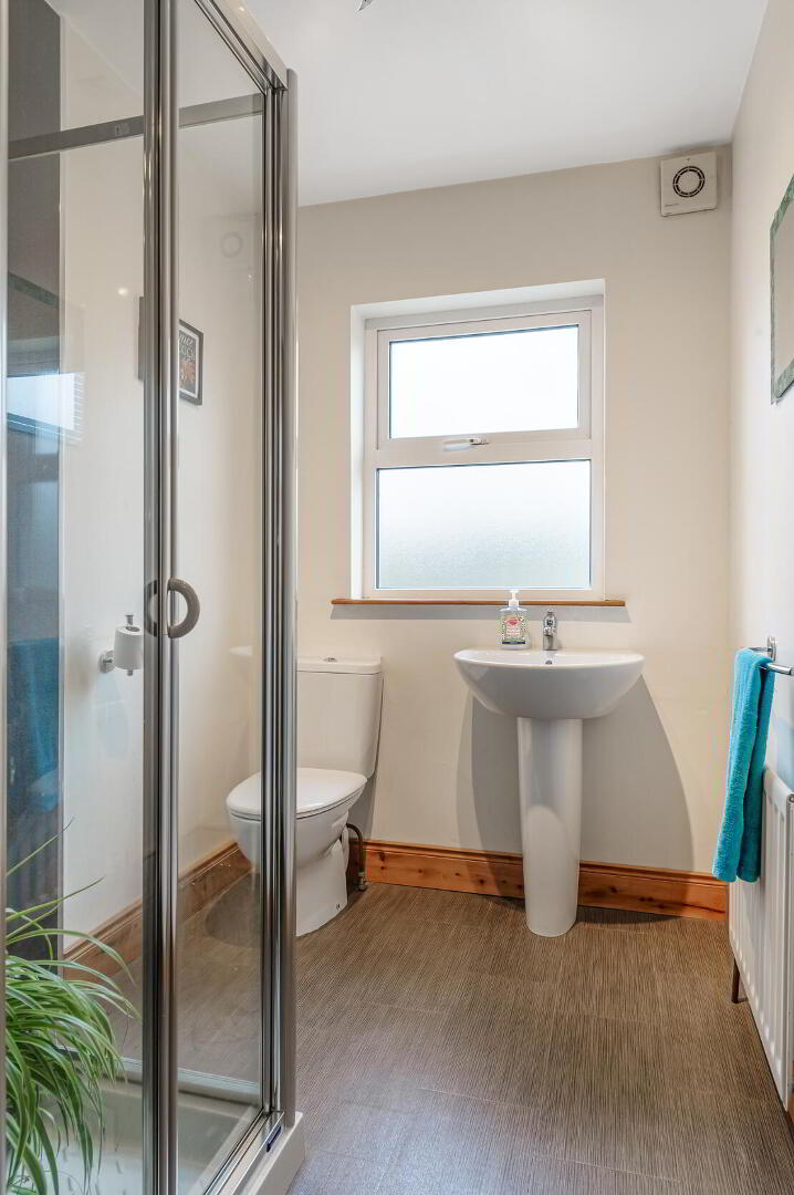17b Victoria Road 24 of 49