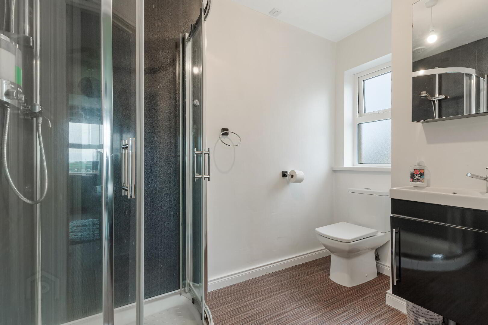 17b Victoria Road 31 of 49