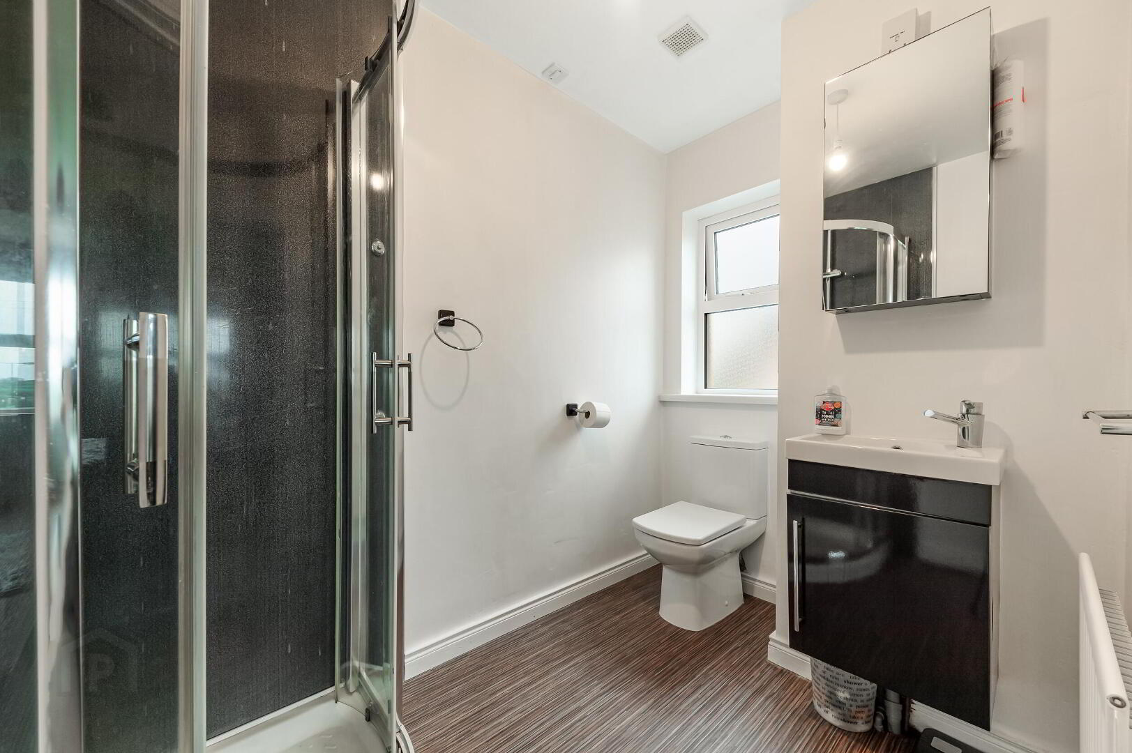 17b Victoria Road 32 of 49
