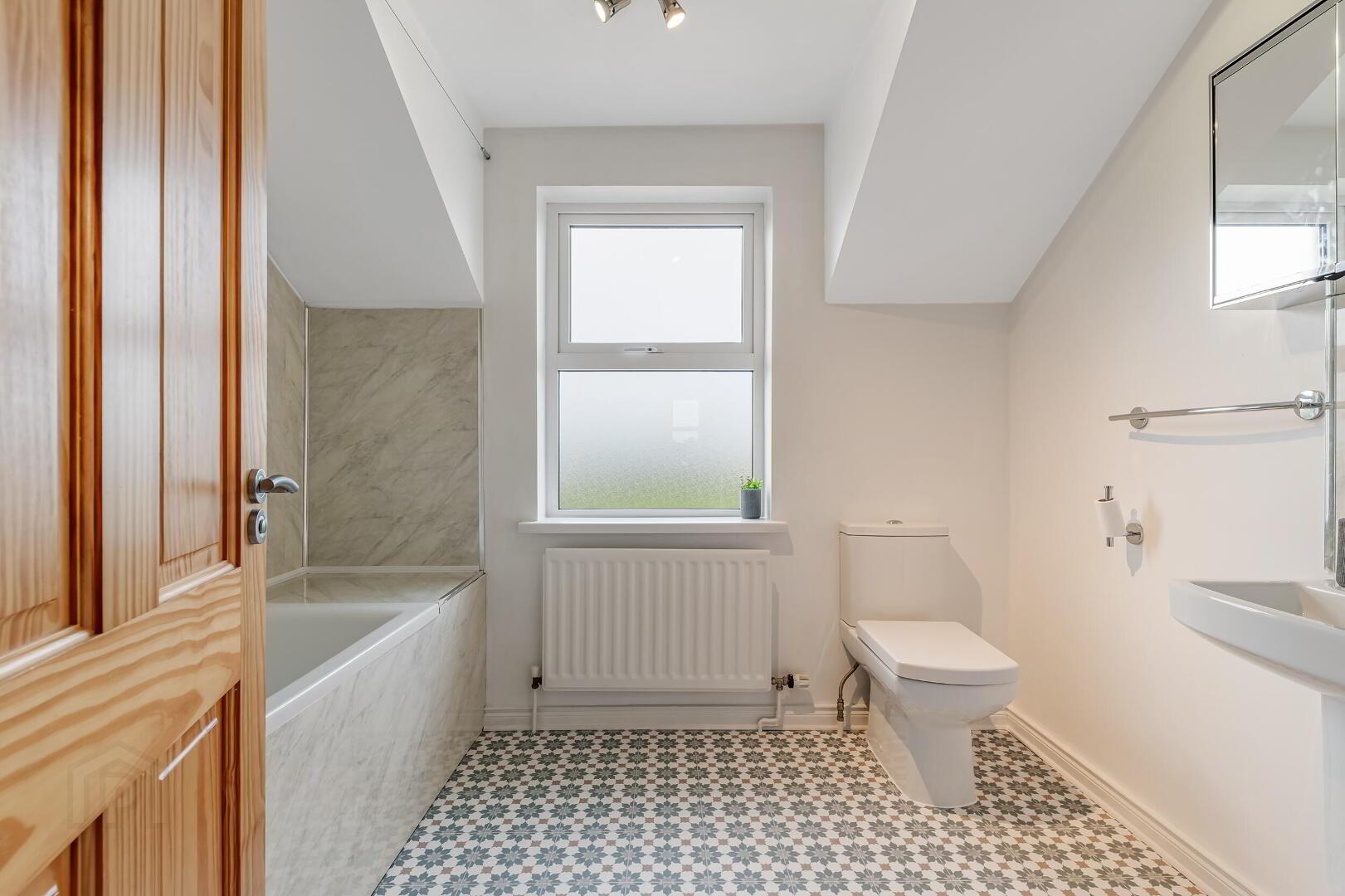 17b Victoria Road 41 of 49