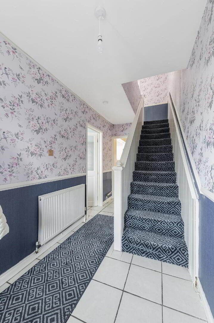 18 Ashmount Park 4 of 20