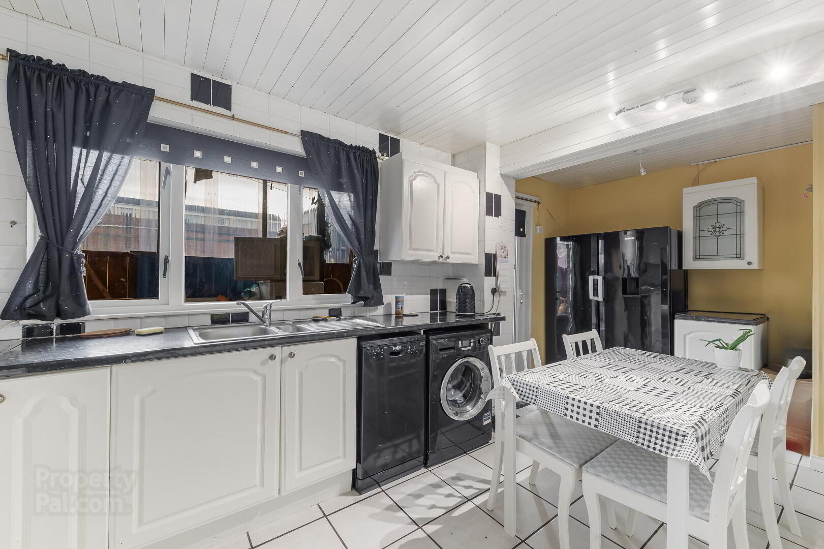 18 Ashmount Park 11 of 20