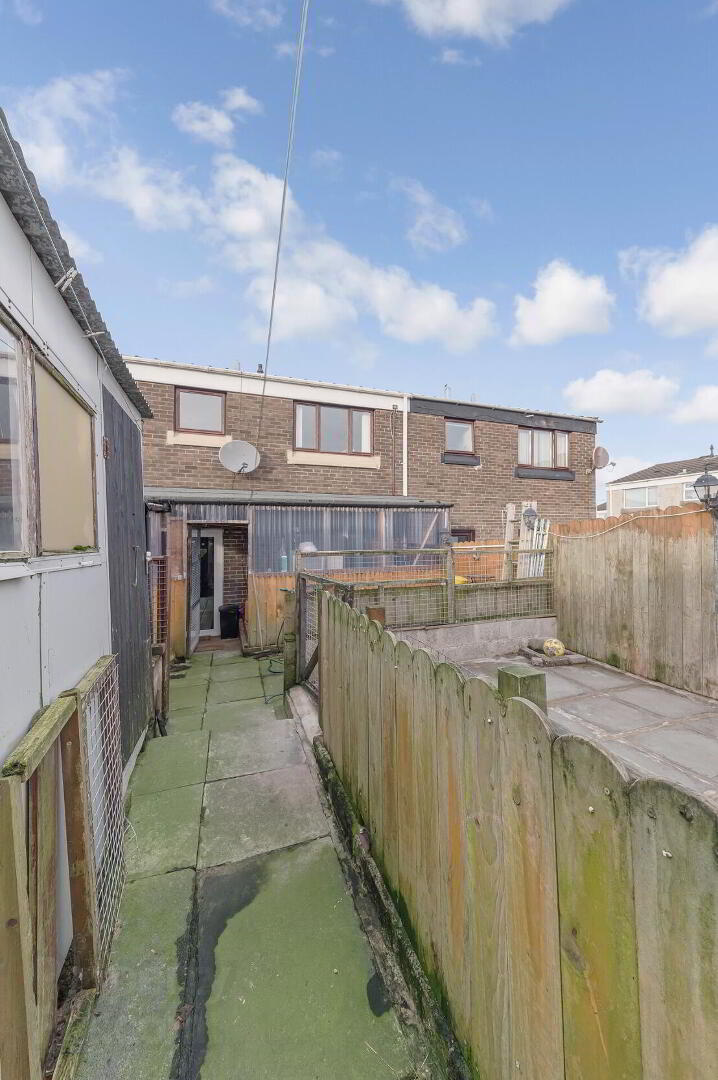18 Ashmount Park 20 of 20
